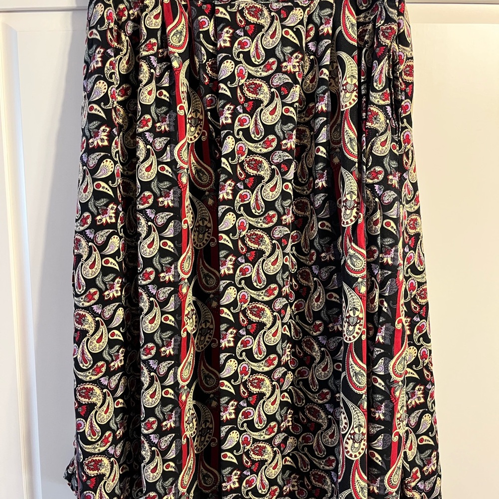 Sag Harbor Black and Pink Paisley A-Line Skirt